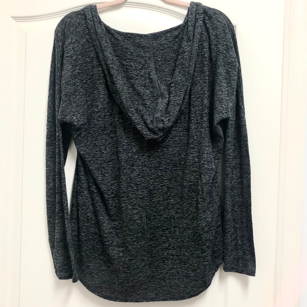 Old Navy Active Top - Picture 3 of 3